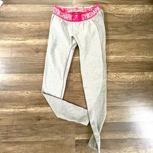 NWOT GymShark Workout leggings, Size Small